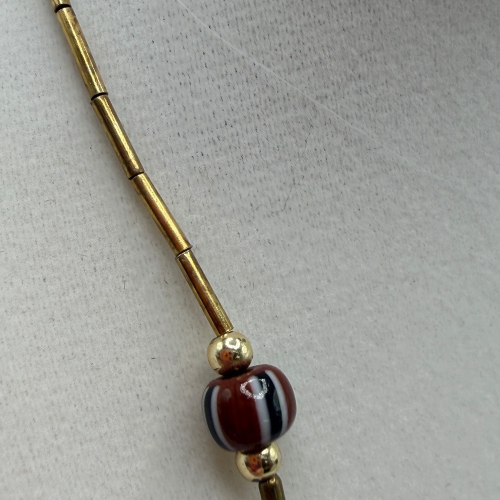 Vintage Gold Tone Brass? Metal Necklace Burgundy Striped Glass Bead Statement - Picture 6 of 8